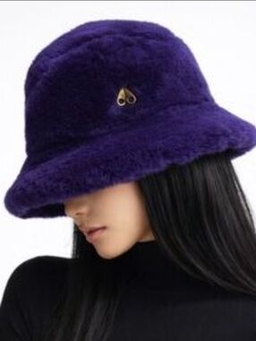Moose Knuckles Very Purple Faux Fur Bucket Hat.  Women's S/M